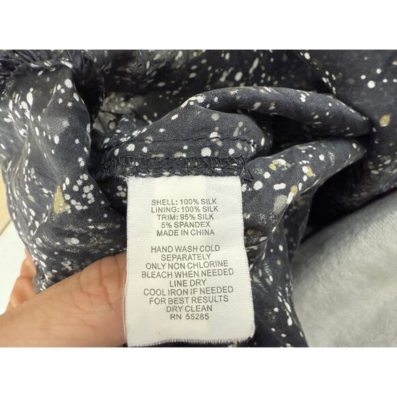 Vintage Express Silk Black Gold White Sleeveless Blouse Womens Small - Picture 4 of 5